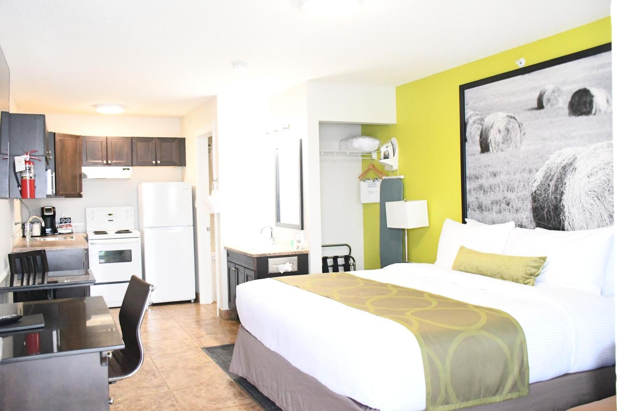 Super 8 By Wyndham Fort Mcmurray Exterior photo