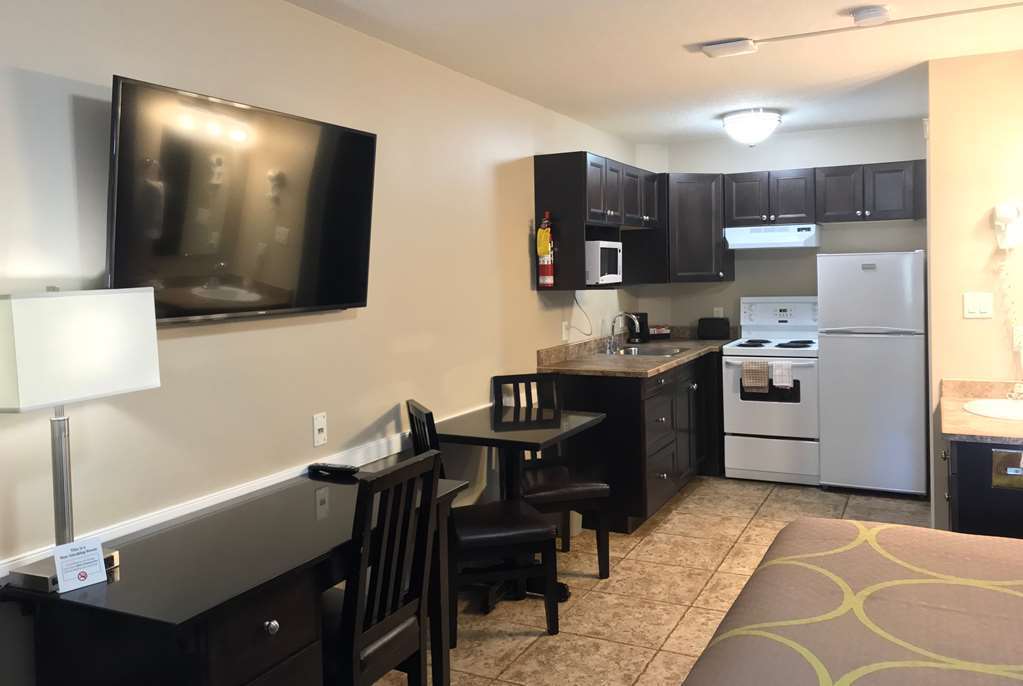 Super 8 By Wyndham Fort Mcmurray Room photo